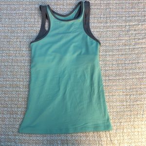 Lululemon high neck tank top